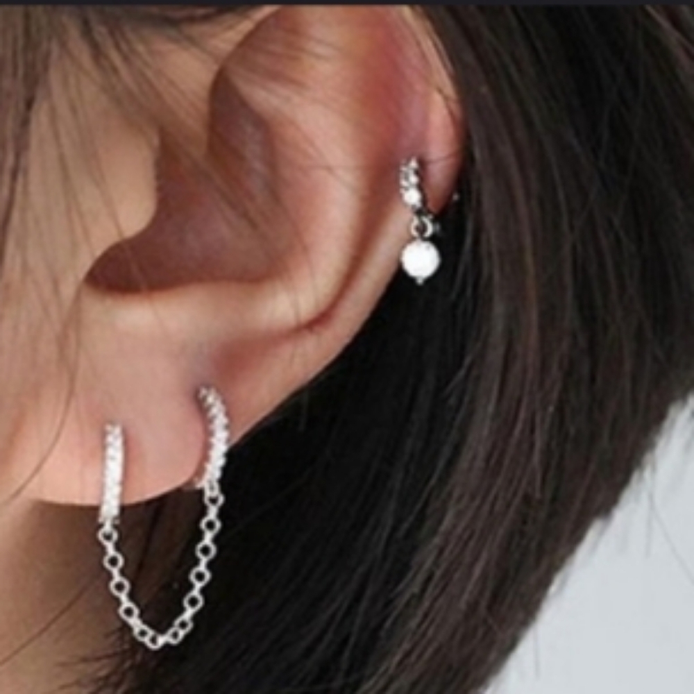 Double Crystal Huggie earring with chain (1)